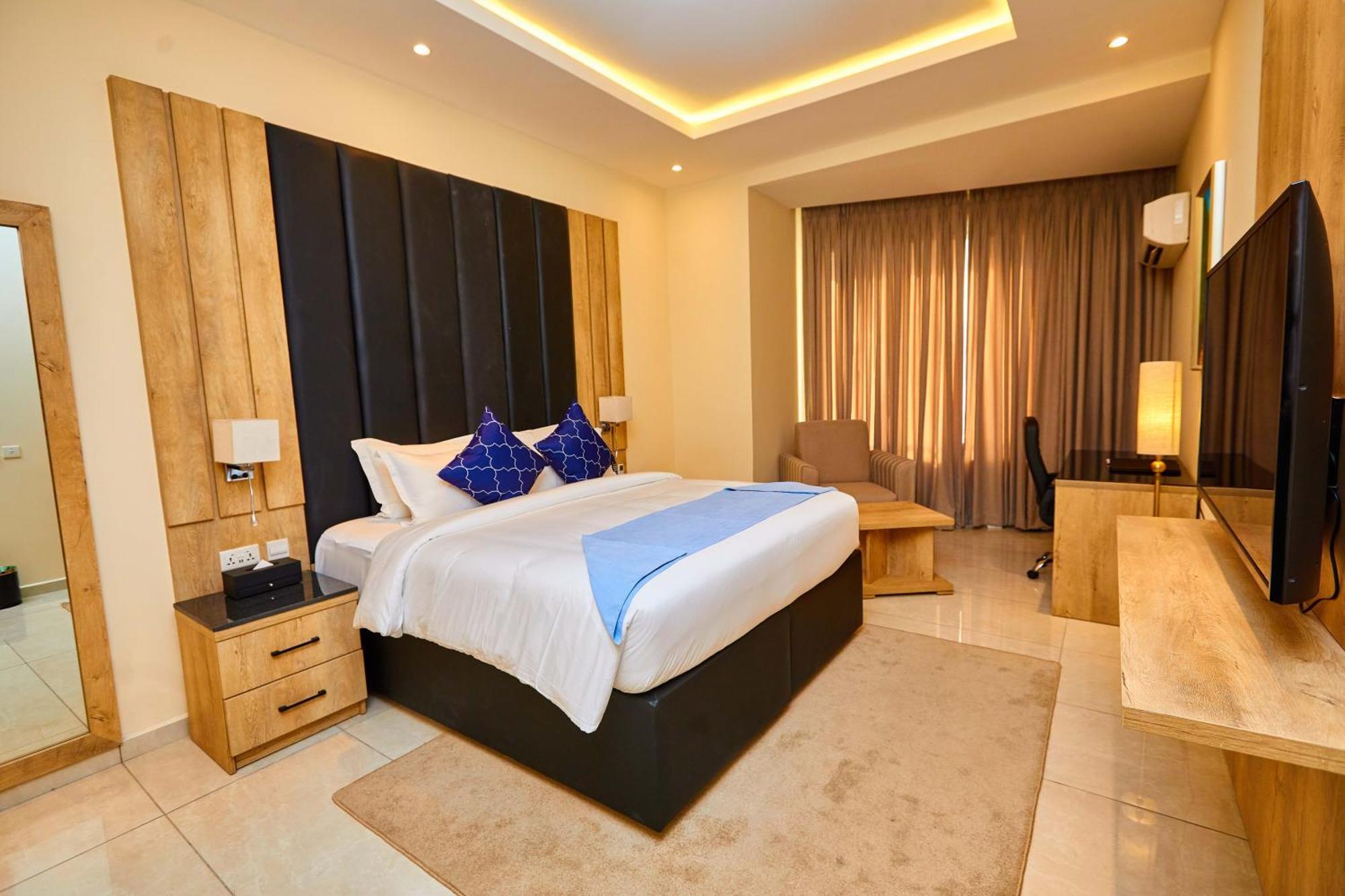 Vintano Hotel Lekki Exterior photo
